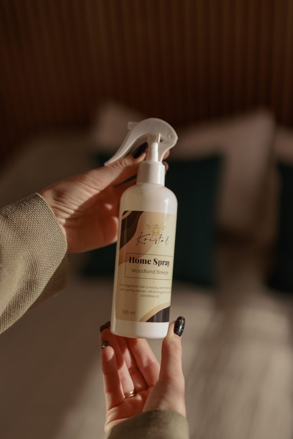 Woodland Breeze - Homespray 300 ml, Frisk og Eksklusiv Duft til Dit Hjem