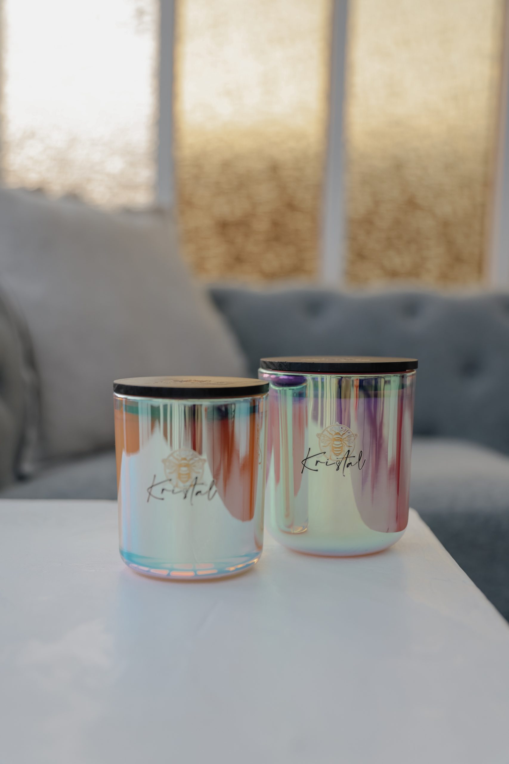 Duftlys af sojavoks „Fruit Fantasy“ – med sort trælåg og gyldent bi-logo - Image 3